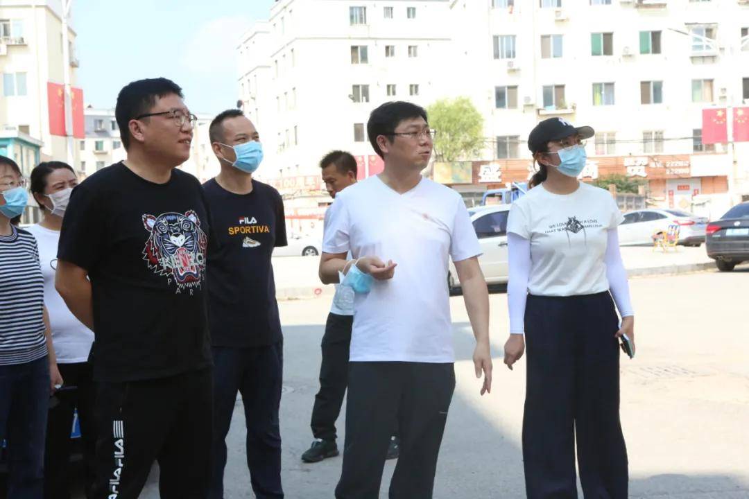 营口:西市区委副书记,代区长赖文斌带队开展创城拉练检查