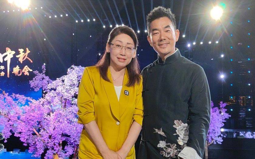 永远让我甜蜜 看了任贤齐的采访之后,更加超级期待中秋晚会了 期待