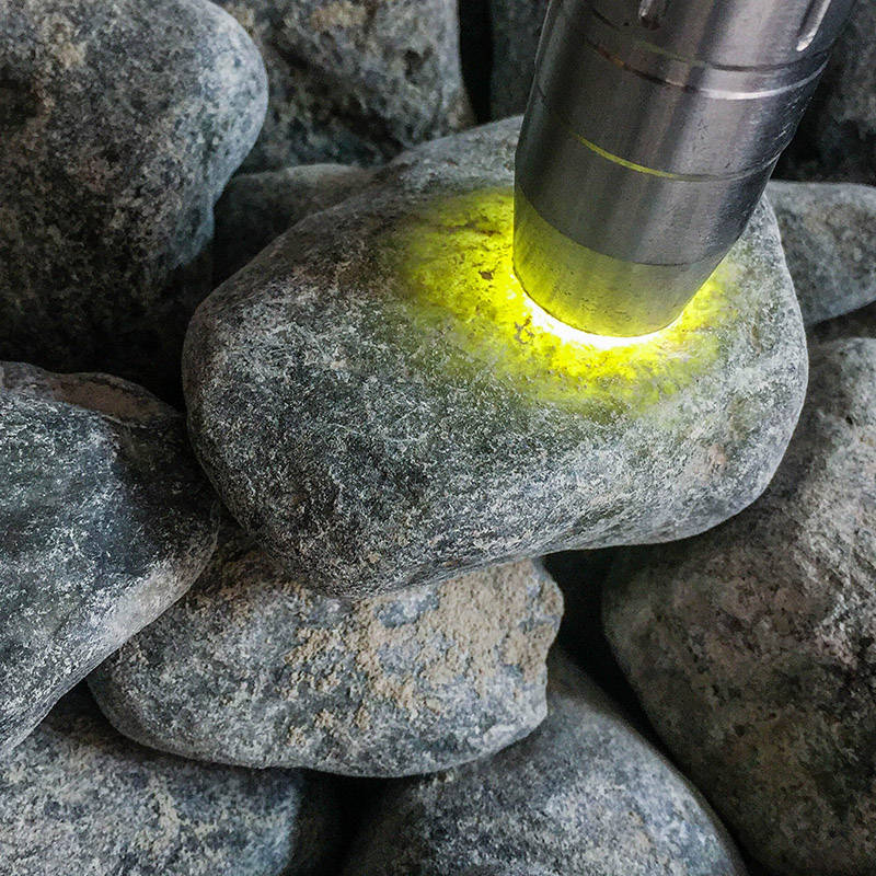 翡翠原石在线购买,合成珠宝可靠吗