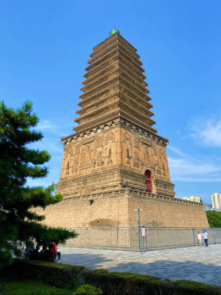 朝阳北塔始建于北魏太和年间,距今已有1500多年的历史,已成为朝阳市的