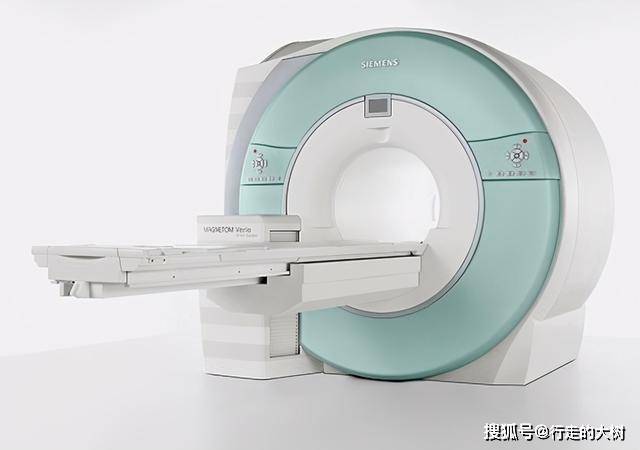 经由核磁共振仪这项科学化仪器,人类的身体内部结构迅速神奇的透明化