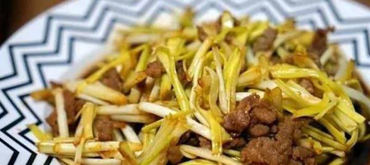 蒜黄肉丝