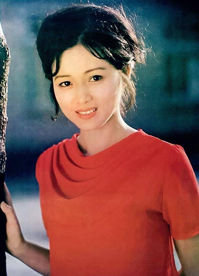 原创87红楼中最美的女演员,从黛玉到秦可卿,张蕾30年后依旧貌美如花