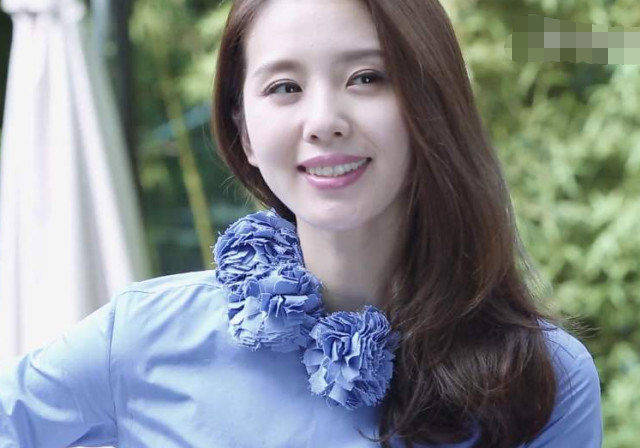 公认娱乐圈最美的80后女神,刘亦菲垫底,最美的她被称!