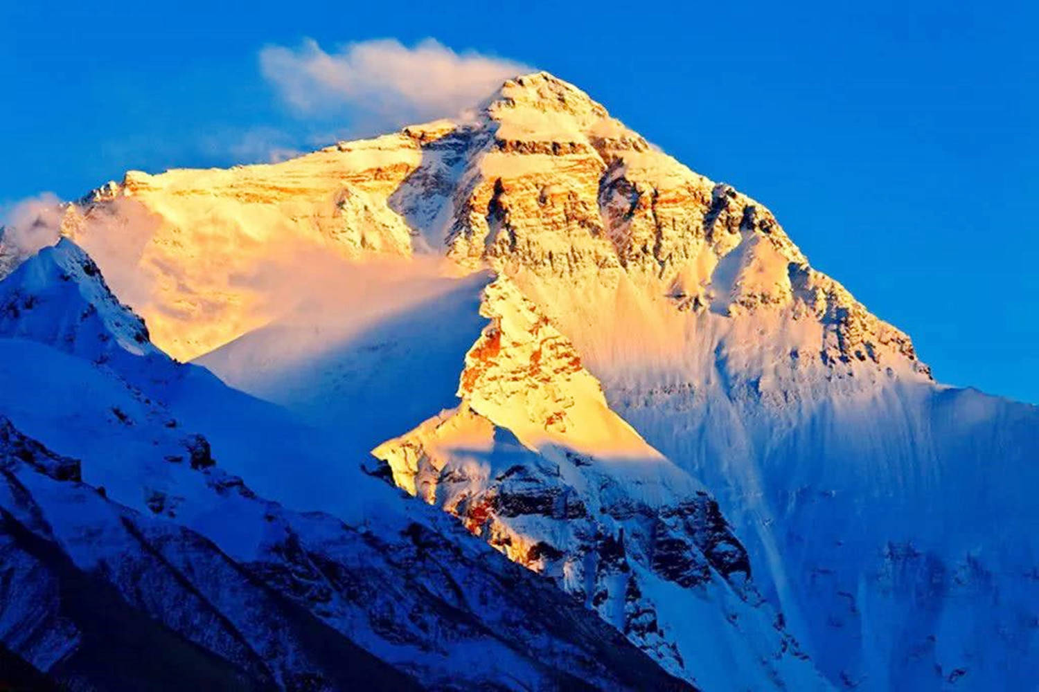 珠穆朗玛峰有多少米作为世界最高峰很多探险者想要征服它