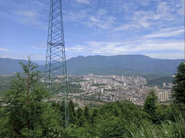 「周公山」幽静安逸的圣地_雅安