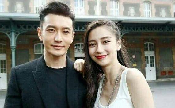 黄晓明一家三口同框,夫妻合体显恩爱,小海绵乖巧地让
