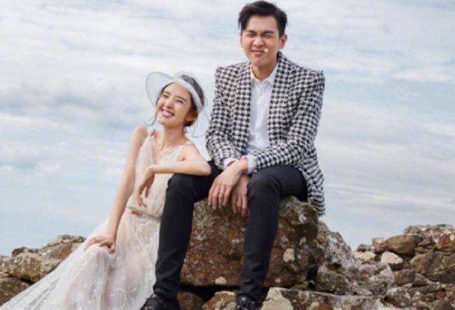 张若昀夫妇爱女首次曝光!跟妈妈外出超乖巧,浑身肉乎呆萌十足