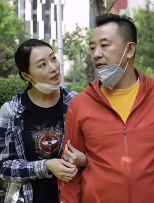 以及《永不磨灭的番号》中饰演的李大本事,让观众啧啧称奇.