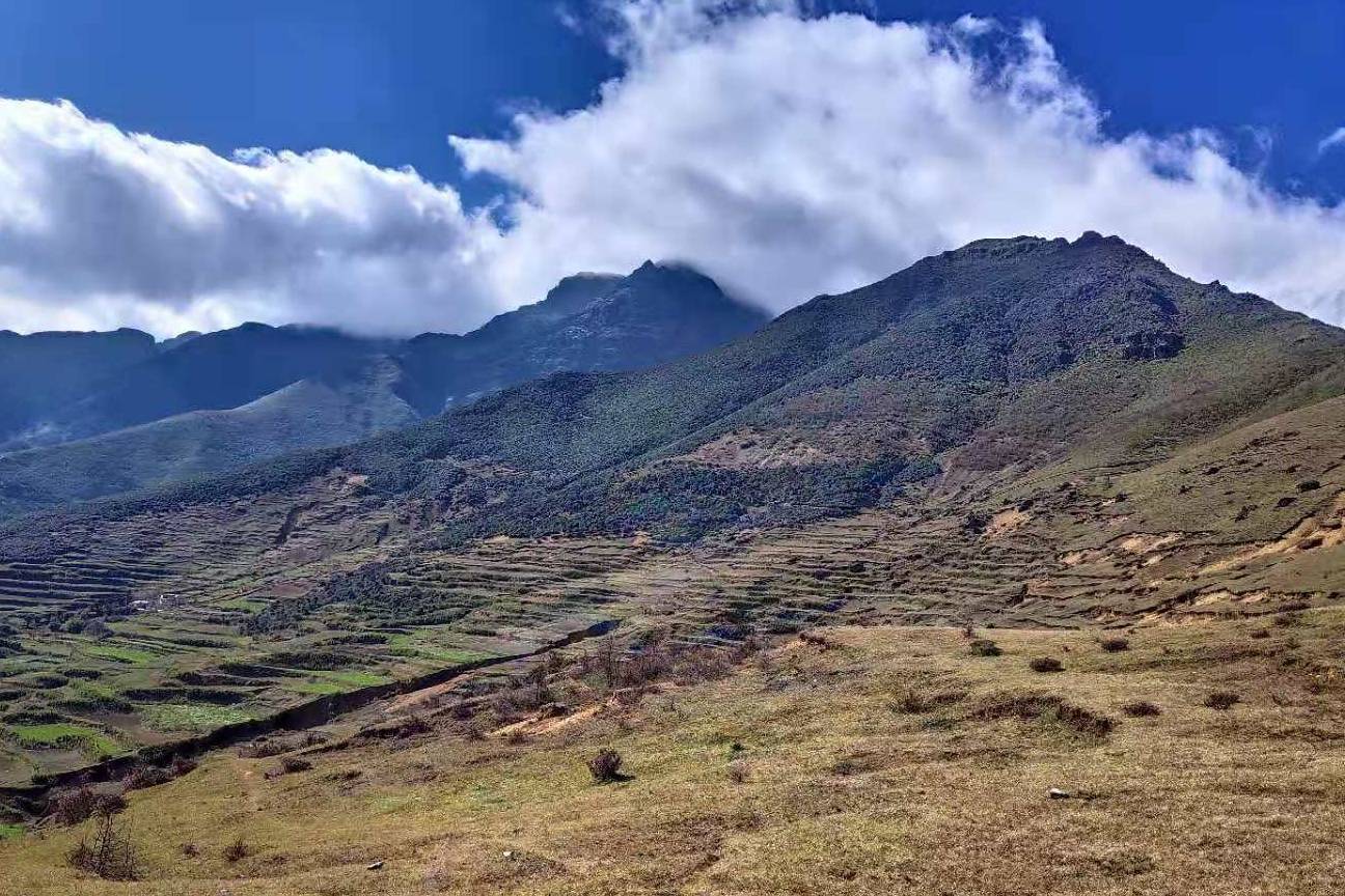 原创攀登昭通巧家药山第三天看最美丽的云海遇上好心的老乡留宿
