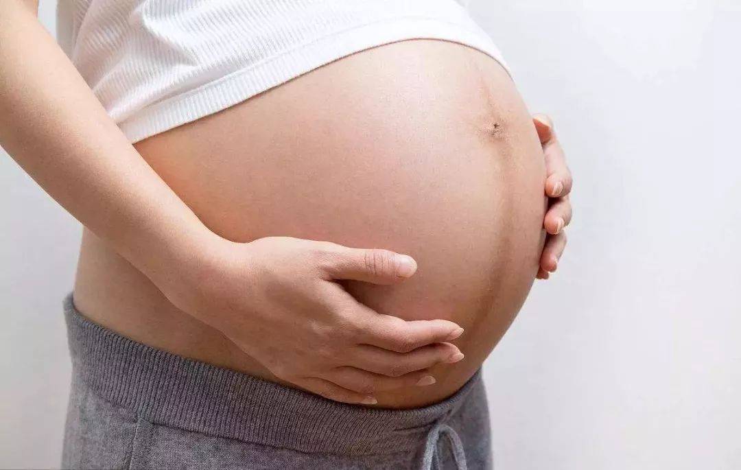 胎儿发育情况是否达标？看孕妈身上这三个特征就知道,全中的最好
