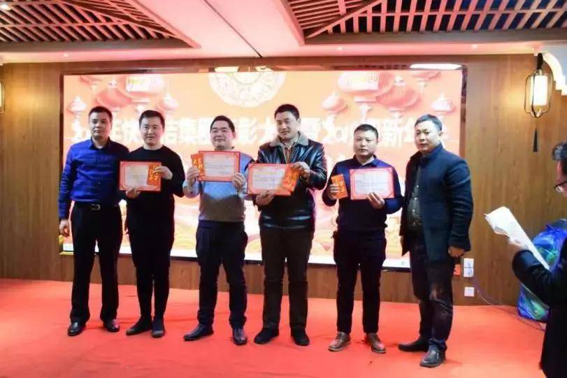 快易洁送餐员黄敬飞在2021南京家政服务周荣获南京市杰出家政人