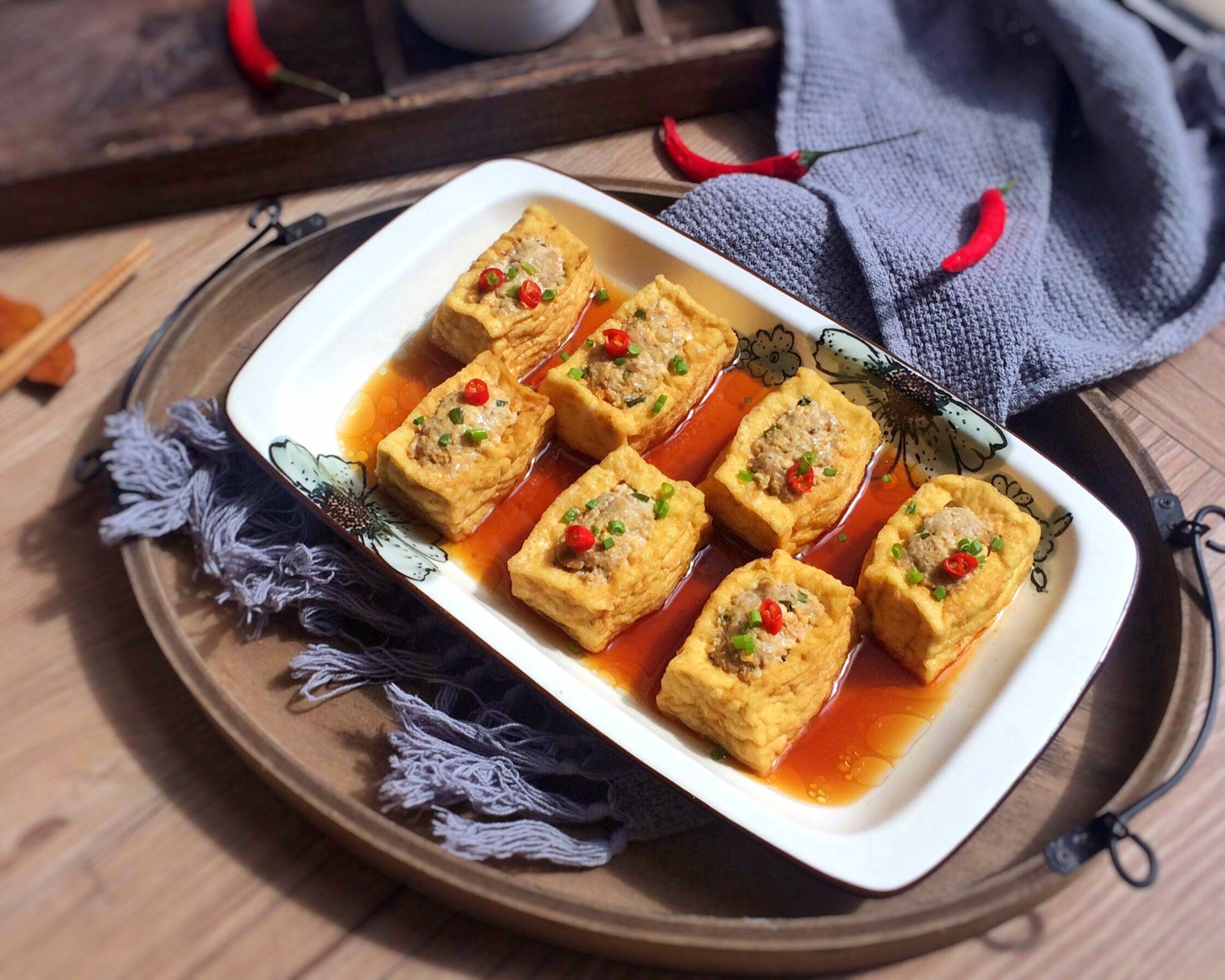 豆腐这样做真是好看还好吃,鲜嫩入味,老少皆宜_盒子_瘦肉_酿豆腐