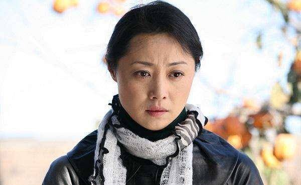 53岁刘蓓近照,三婚嫁张若昀父亲,如今被宠成公主_张黎_感情_前夫