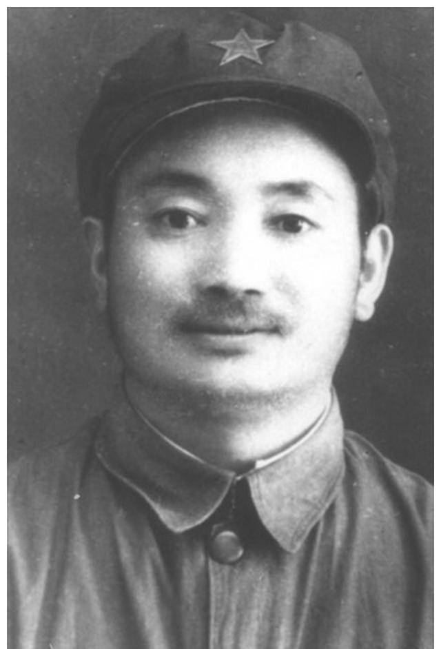 九一八事变之后,徐文烈积极投身抗日宣传,1933年,他被