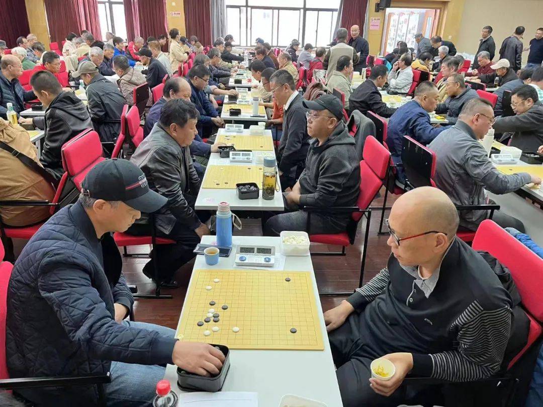 中国围棋人73王嘉骏走点不寻常的路子做公益