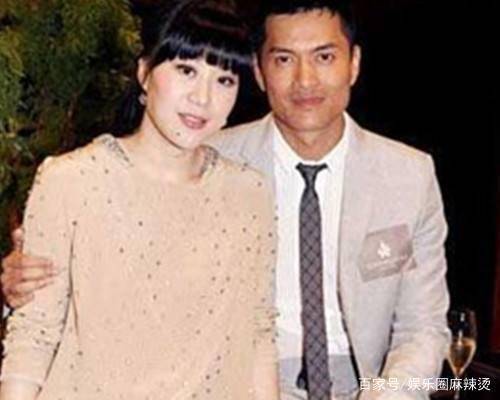 63岁吕良伟富婆老婆杨小娟近照曝光风姿卓越体态优雅气质佳