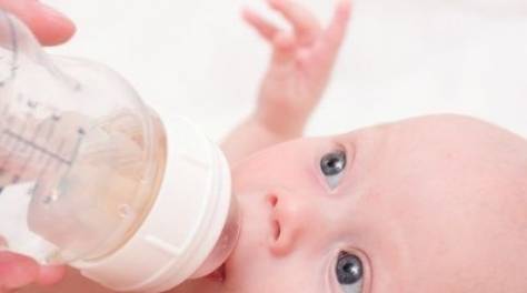 宝宝几岁断奶最好？早断晚断影响很大,专家：这个时间最合适！