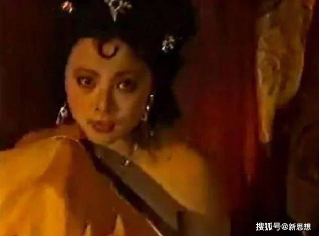 早在89年的时候,由著名影星梁丽主演的《封神榜》就已经开播,只是因为