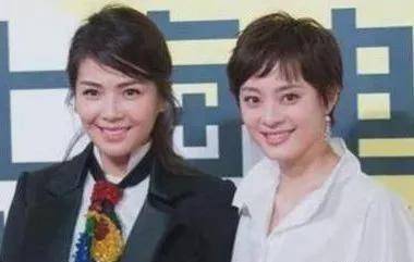 孙俪刘涛只差4岁同框合照差别巨大一个像少女一个像大妈