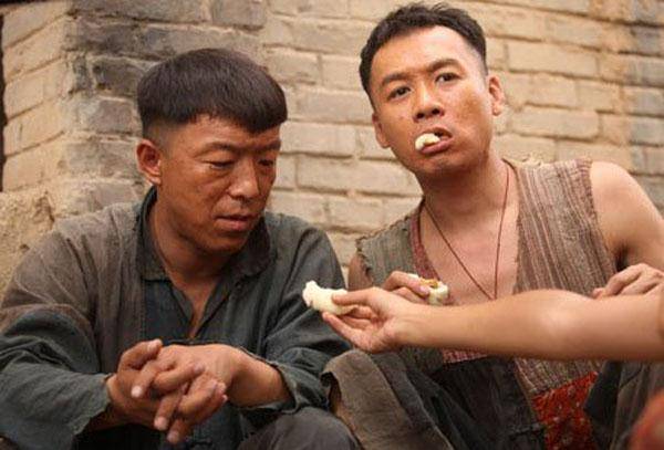 他草根出身,北漂十年,35岁斩获金马影帝,还是林志玲的
