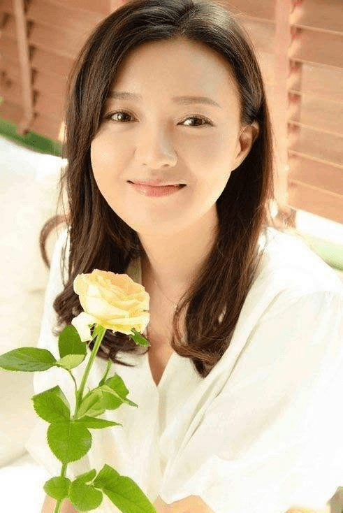 观赏过她出演的影视剧的人可以感觉 到,即便是傅晶