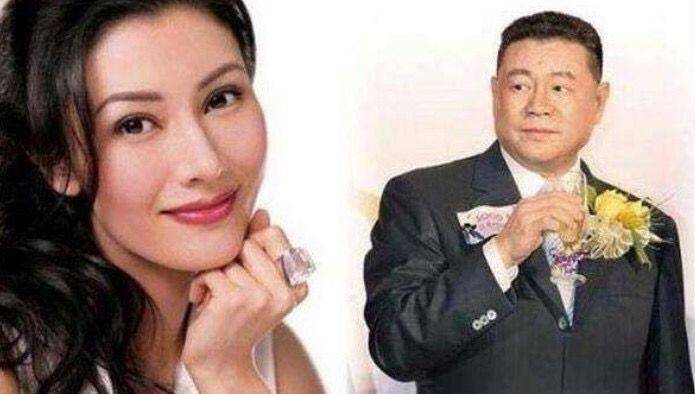 与其说罗兆辉是李嘉欣的猎物,不如说她也是罗的猎物.