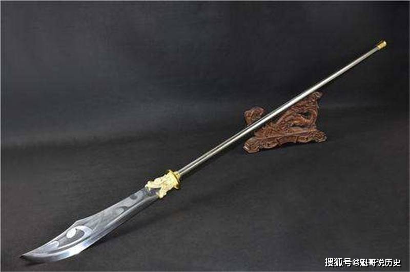 原创三国演义中的十大兵器青龙偃月刀仅排第四第一你想都想不到