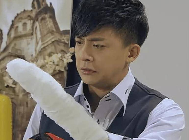 爱情公寓如果选个人退出别动张伟和大力网友动最后一个
