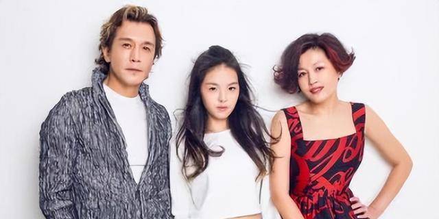 哈文丈夫是李咏他的离世带走了我的爱余生还是他老婆