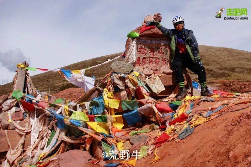 65岁的他走墨脱转神山骑行五条进藏路年轻人都自愧不如