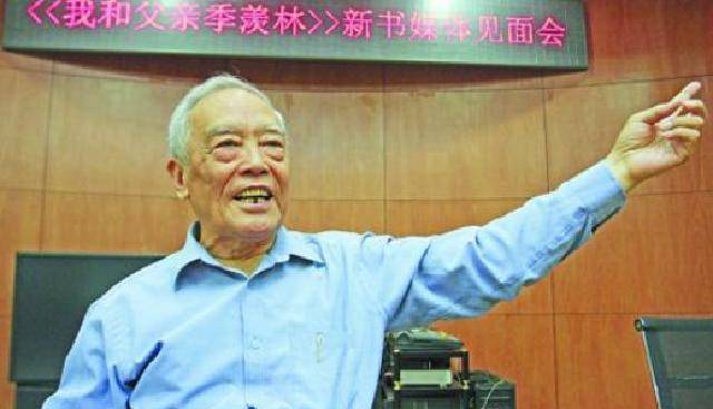 是著名国学大师季羡林的夫人,马晓琴在季家干活十分的麻利,季承也因为