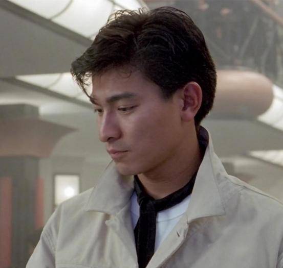 刘德华饰演的杀手类型的电影只有1987年的电影《肝胆相照,1994年