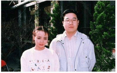 宋丹丹春晚中的乌云和泥土形象,使春晚中各种小品的