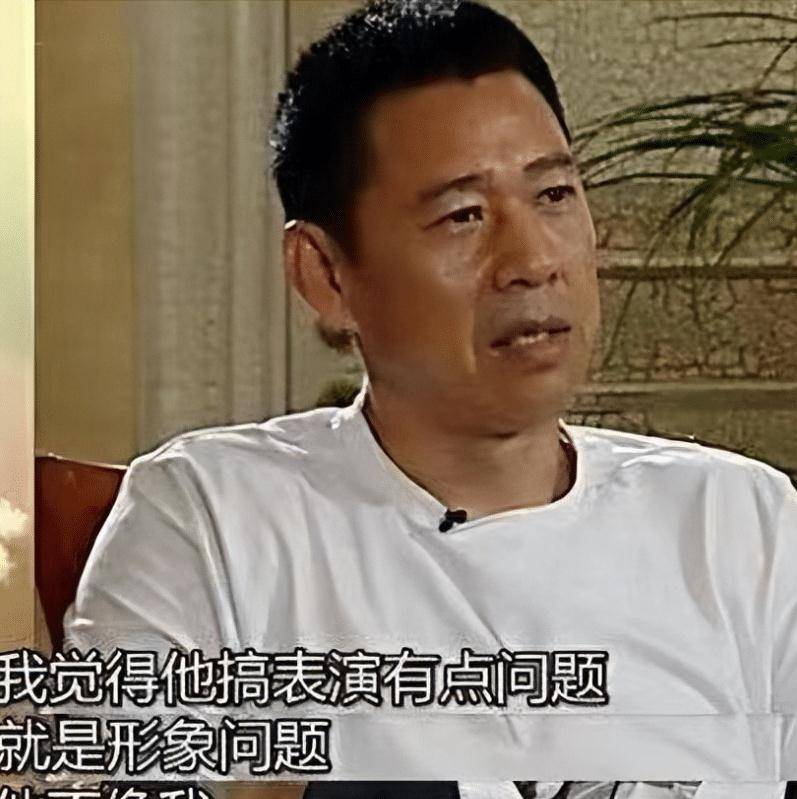 张墨锡与张博宇大婚,现场亲朋云集,唯独缺少了作为亲生父亲的张丰毅