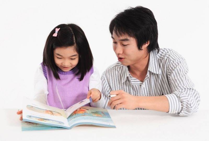 脑科学家：绘本共读助力孩子语言发展,不同年龄引导策略有别