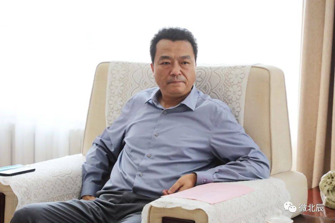 谢志峰表示,商会在自身发展的同时,应该积极回馈社会,参与到疫情防控