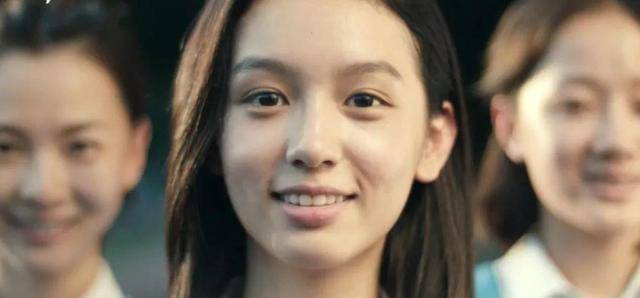 比如,魏莱的小跟班徐渺,害怕自己不欺负陈念,就会被