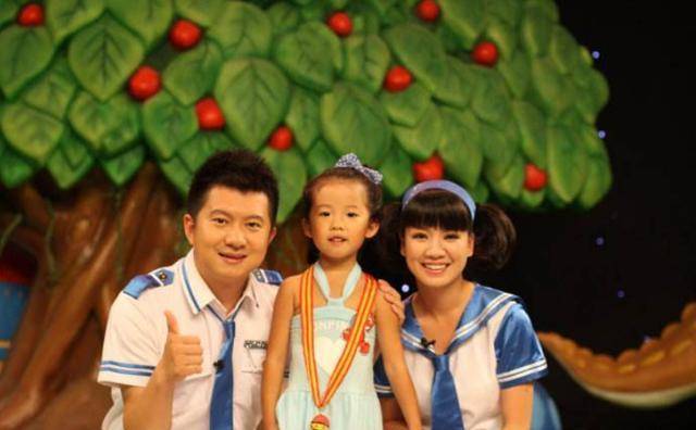 原创红果果和绿泡泡的智慧树结果了女儿小桔子和爸爸同天生日