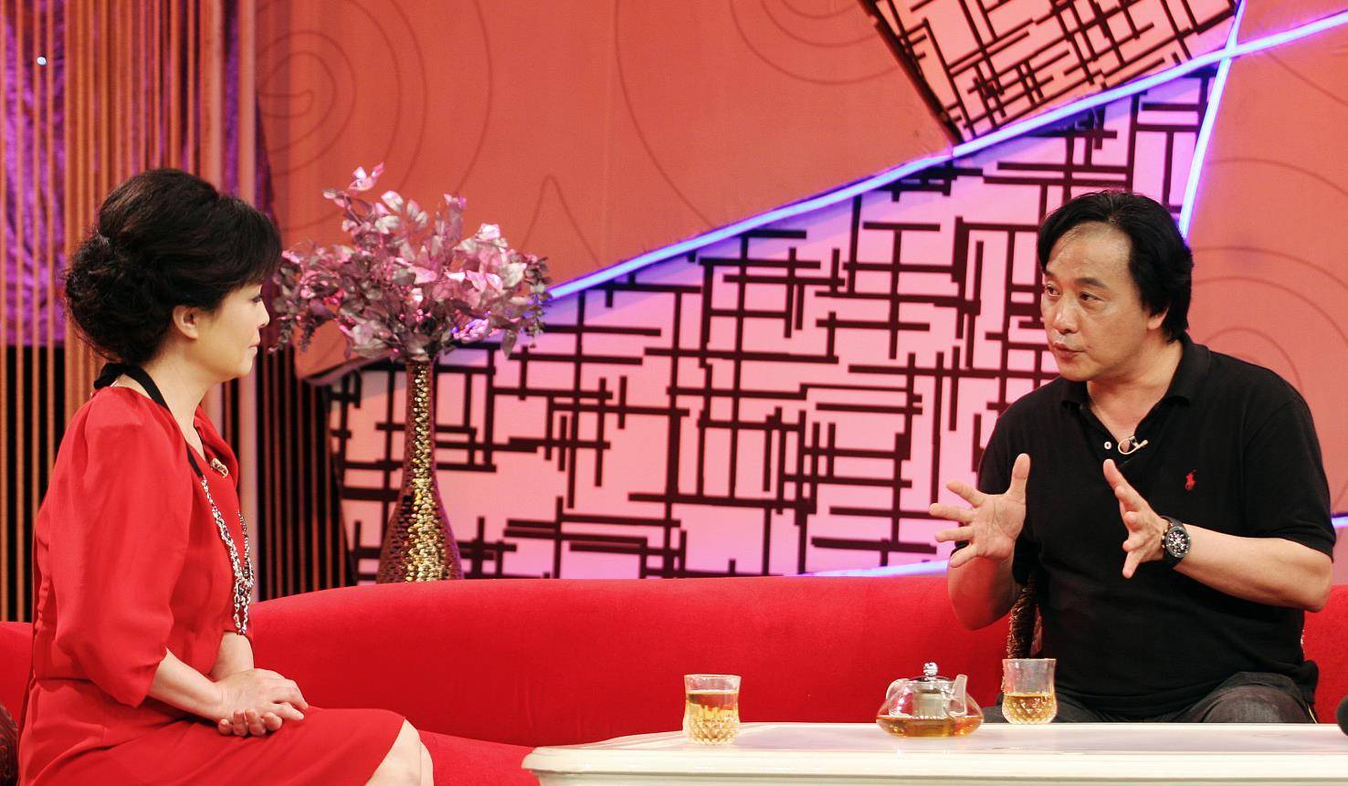 著名演员王霙:学过芭蕾唱过越剧,与再婚妻子夫唱妇随_毛泽东_贺亚琳