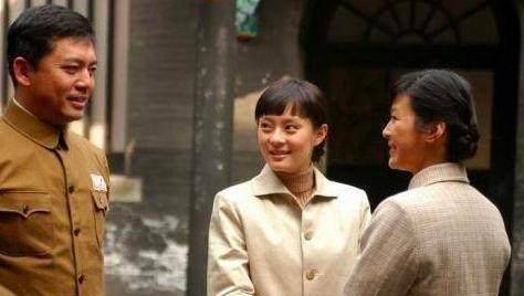 孙俪在剧中扮演的冯楠虽然戏份很少,但清纯的扮相却足够惊艳,比起田雨