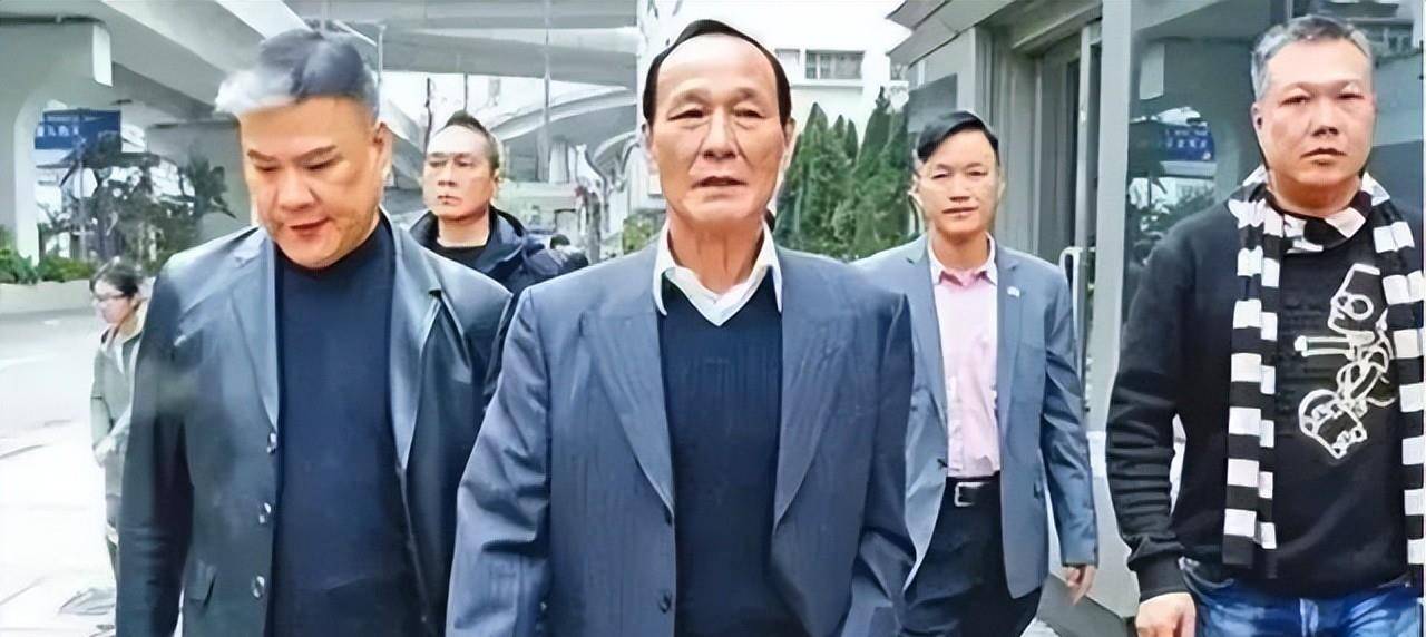 李小龙儿子片酬500万,被要求模仿父亲,他却说:我是美