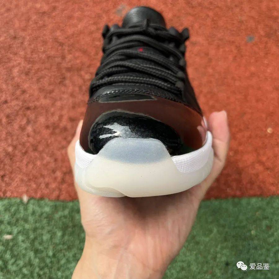 男神必备| air jordan 11 retro low "72-10 aj1