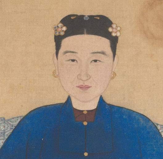 康熙朝妃位之首,清朝唯一有谥号的贵妃,家里出了五位皇后_钮祜禄氏_温