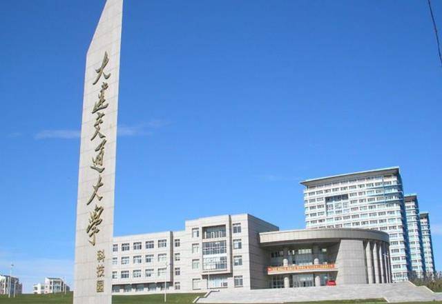 与石家庄铁道大学一样,兰州交通大学的录取分数也不算太高.