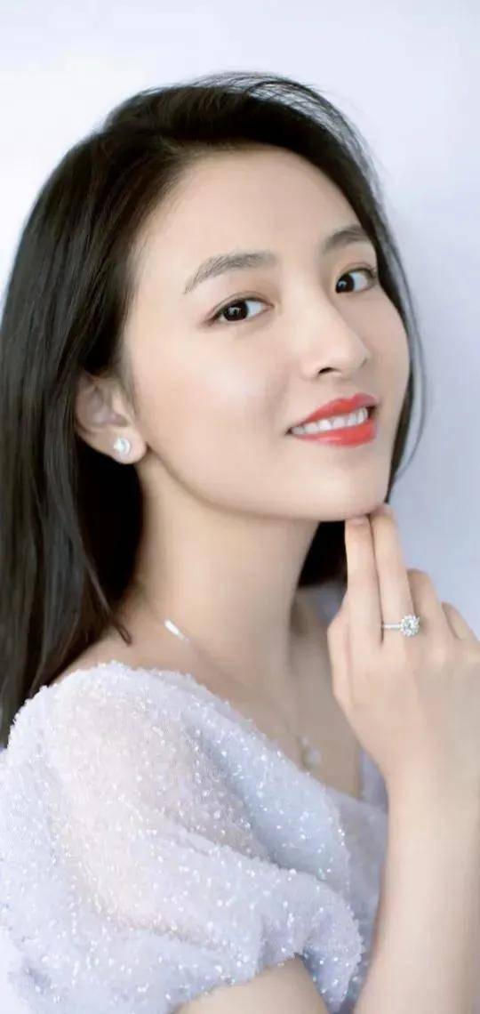 唐艺昕谭松韵吴倩和孙怡谁最甜美