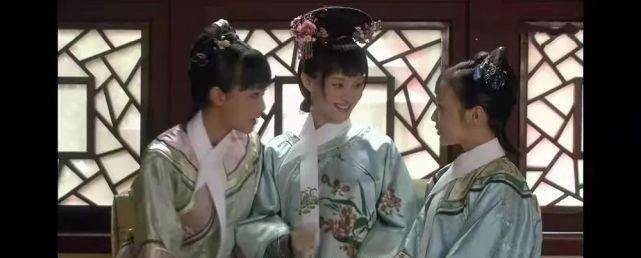 《甄嬛传》:甄嬛得宠,碎玉轩领导班子都是怎么蹭甄
