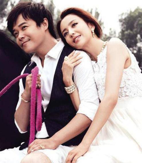 陈思诚连续八年为老婆庆生看到佟丽娅回应终究回不去了