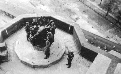 柏林动物园防空塔今与昔:单日让500多苏军伤亡,如今沉睡在市区_高炮