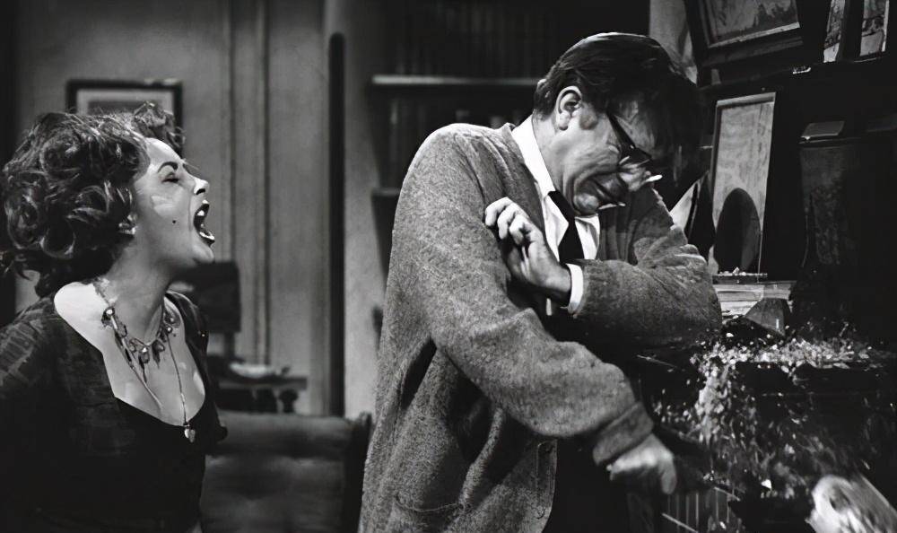 ����������������ɯ��·̩�վ����ھ����˵�ɷ������·���� ...